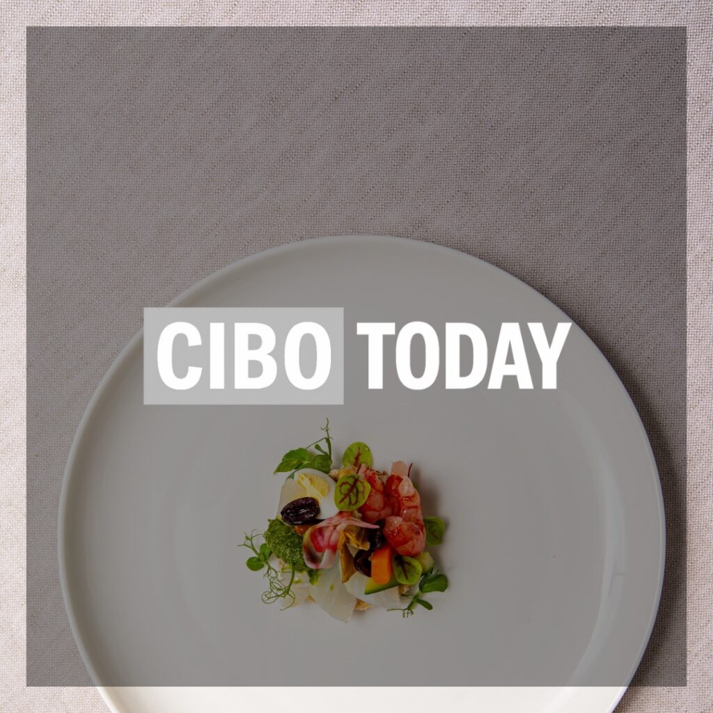 La tenuta biodinamica dove si fa vino, arte e si mangia in un’ex stazione di posta